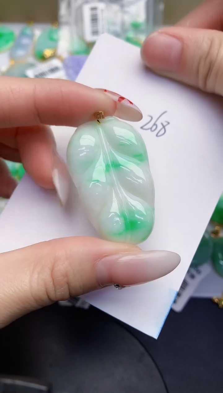 【闪购商品】翡翠颈饰18K金镶嵌000000000000