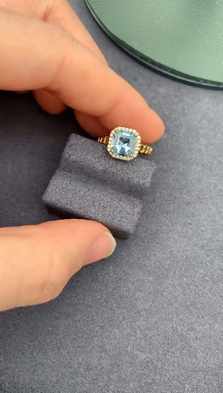 【闪购商品】海蓝宝石戒指18K金镶嵌1.6ct海蓝宝戒指