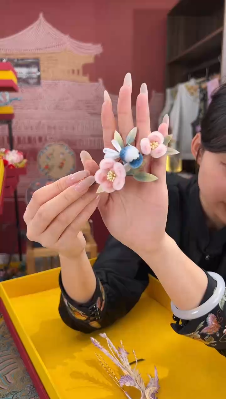 【闪购商品】刺绣非遗绒花（发饰）