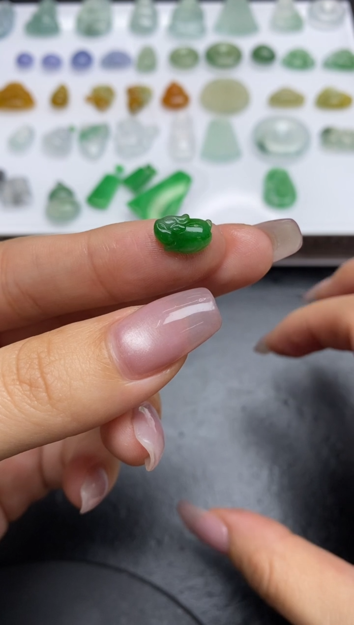 【闪购商品】定制翡翠未镶嵌翡翠毛货~