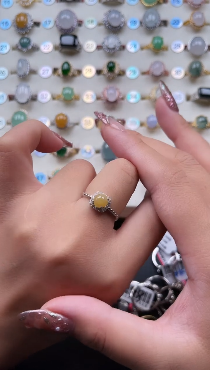 翡翠戒指银S925镶嵌天然A货翡翠戒指