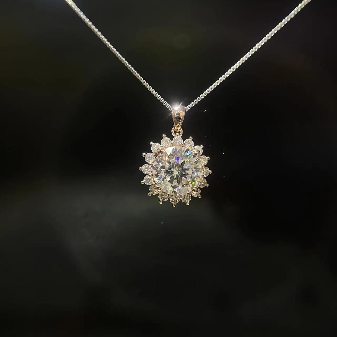 925银银制品 AU750太阳花吊坠 赠S925银链 