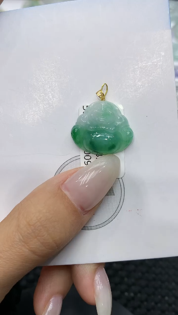 颈饰18K金镶嵌翡翠111111111111