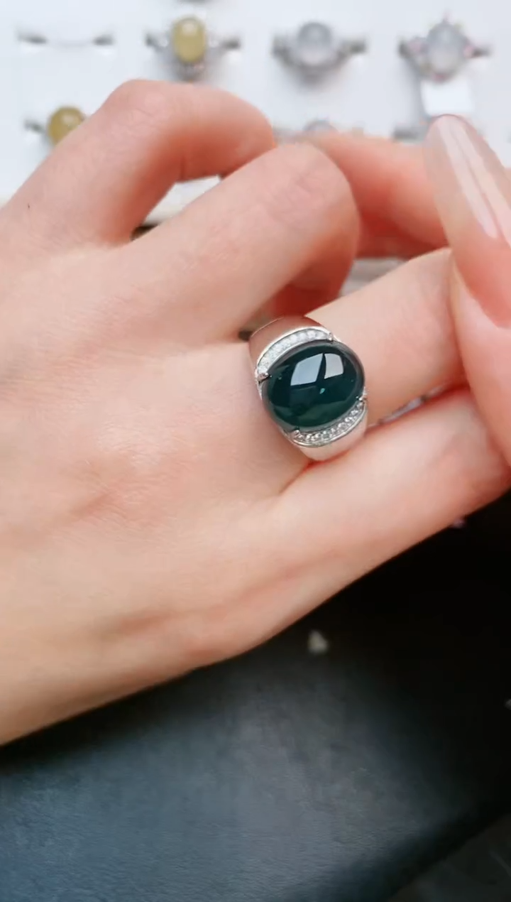 【闪购商品】翡翠戒指银S925镶嵌....