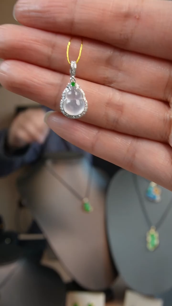 【闪购商品】翡翠颈饰18K金镶嵌天然缅甸翡翠吊坠