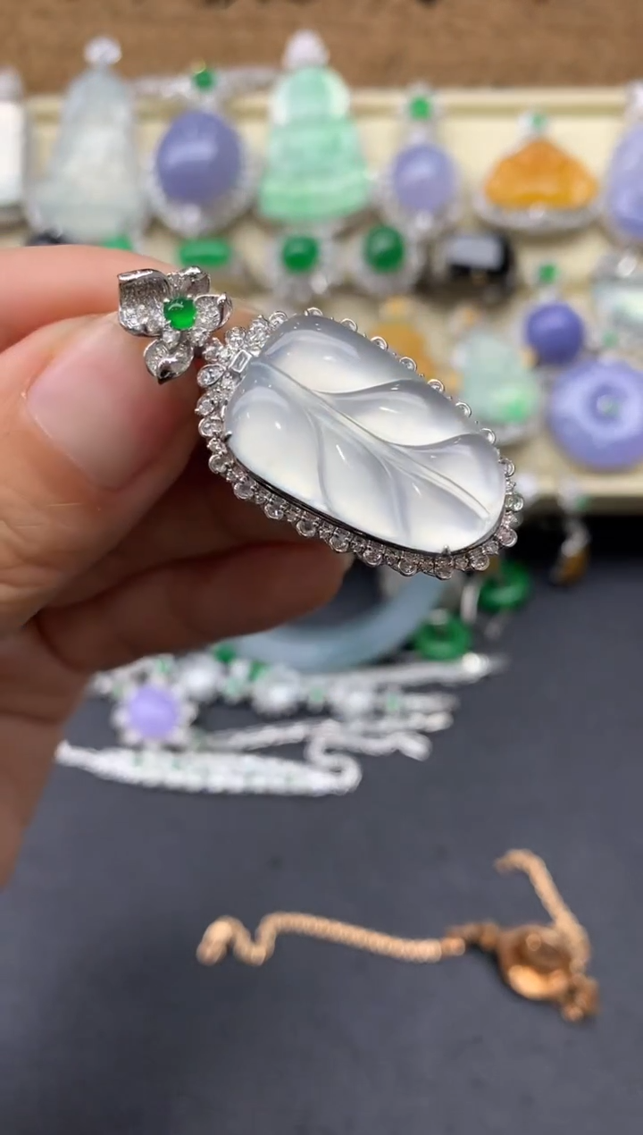 【闪购商品】翡翠颈饰18K金镶嵌537-中国好珍宝