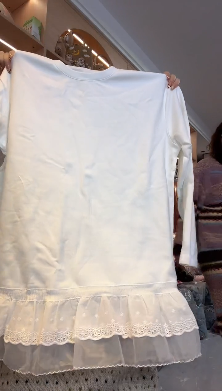 羊毛宫廷风白色打底