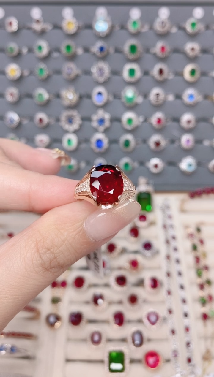 碧玺戒指18K金镶嵌碧玺4.6ct