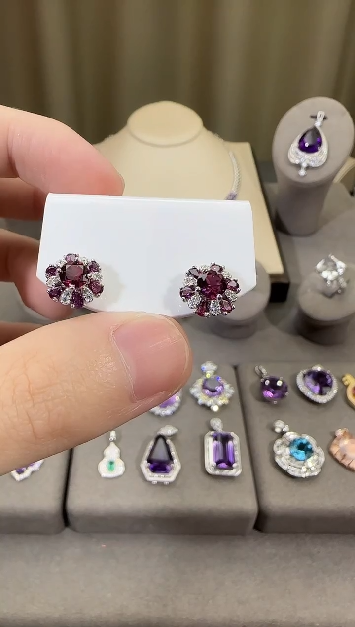 银S925镶嵌耳饰石榴石（紫牙乌）10mm耳钉