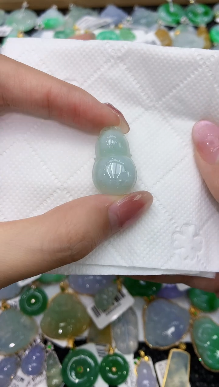 翡翠未镶嵌颈饰111111111111
