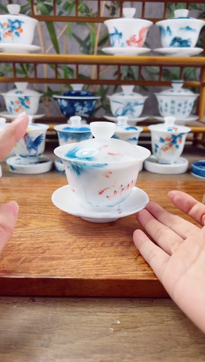 【闪购商品】微瑕高冰蓝莲鲤鱼150ml三才