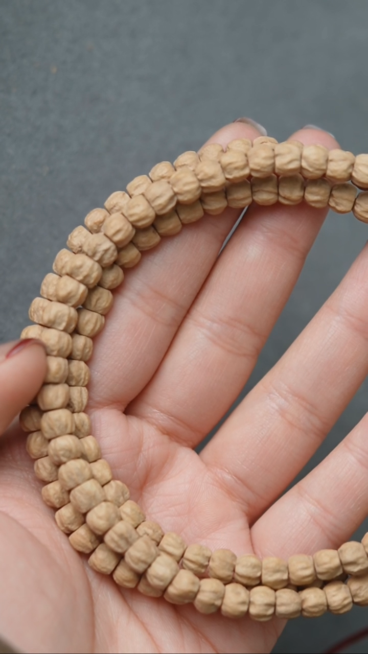 【闪购商品】柏香籽/百香籽吊坠莲花桩