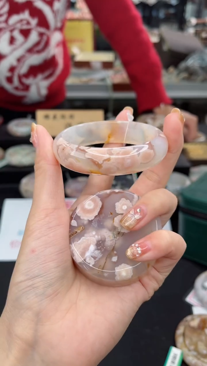 【闪购商品】石英质玉手镯未镶嵌56圈口（赠品镯心）6570120