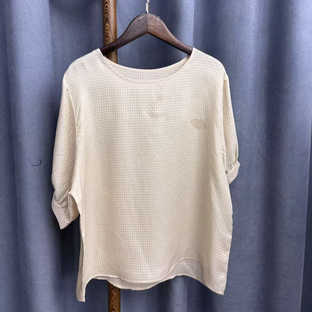 2025夏季新款简约百搭桑蚕丝T恤短袖女A304