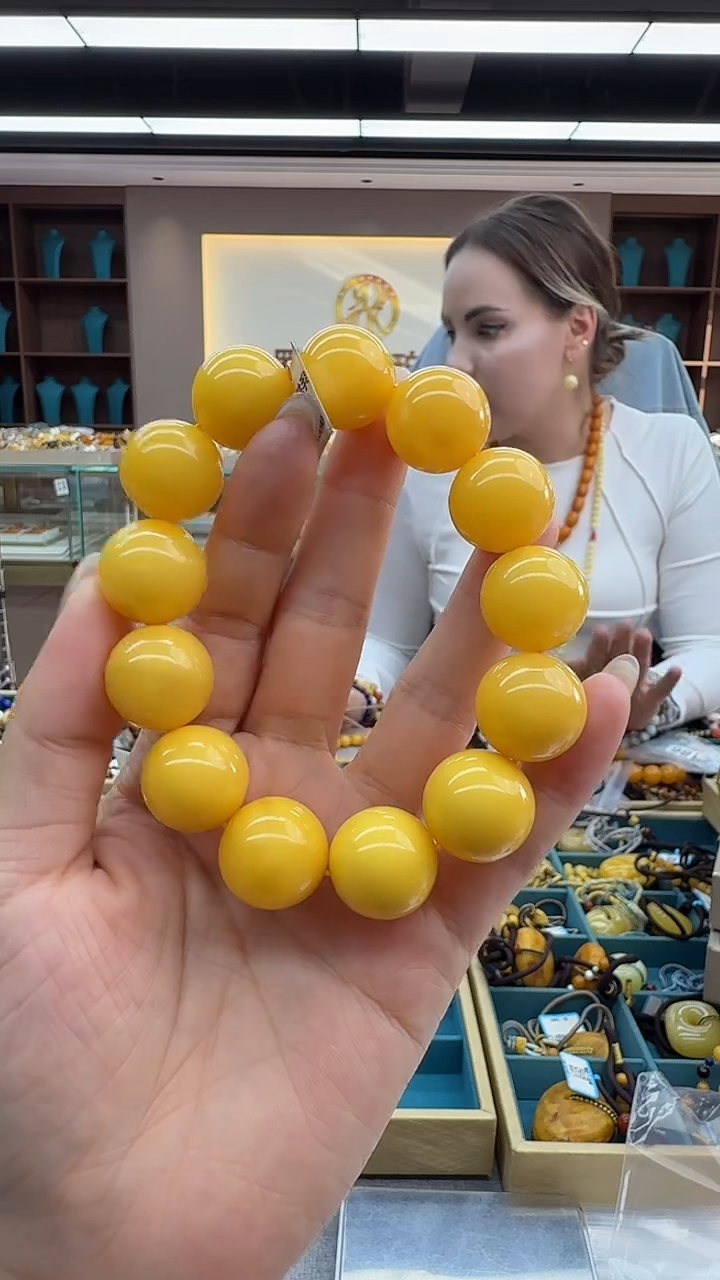 手链琥珀未镶嵌130秒拍号 假一罚三 