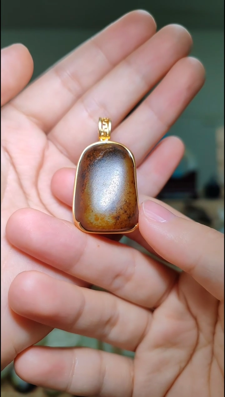 【闪购商品】和田玉挂件18K金镶嵌新疆和田玉原石挂件