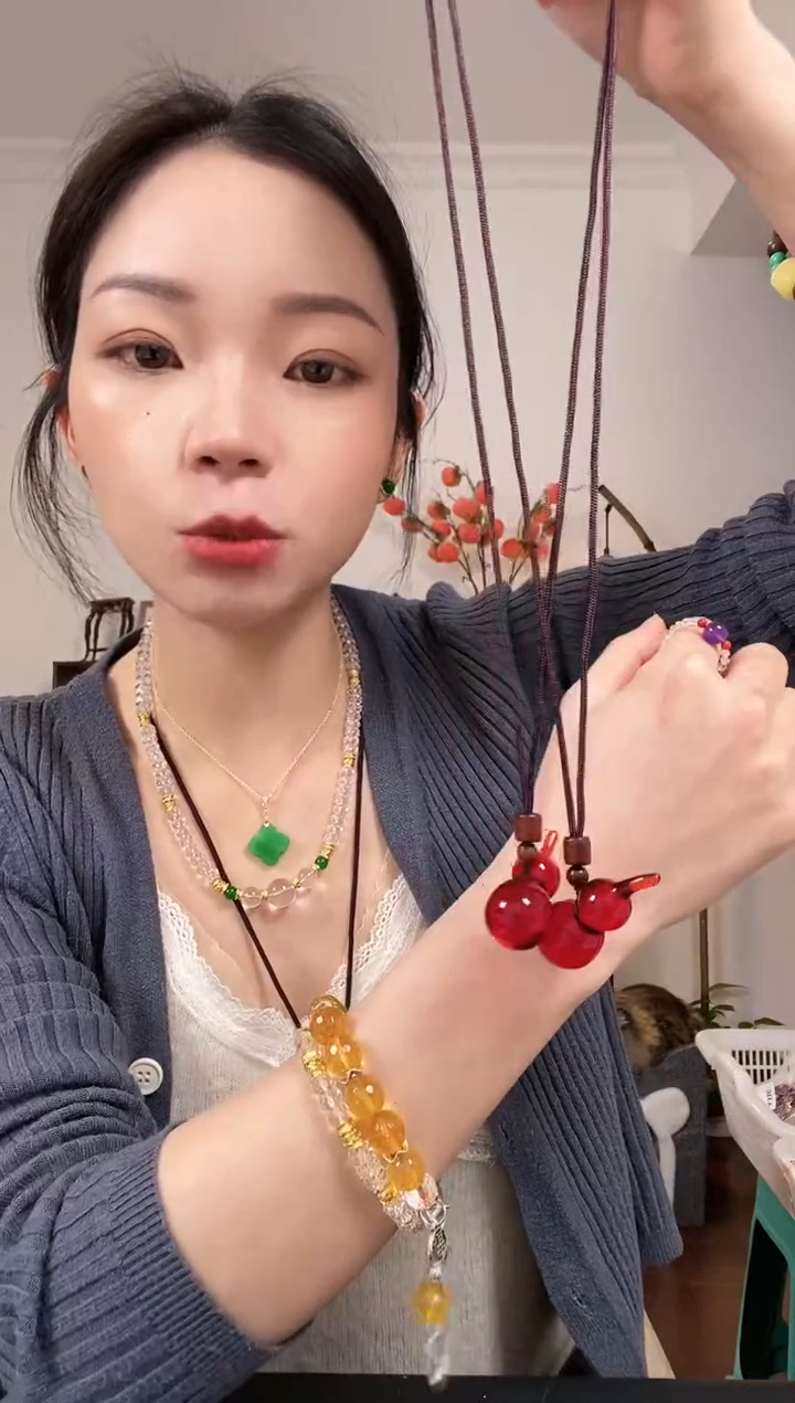 【闪购商品】琥珀颈饰未镶嵌A334AAAAA