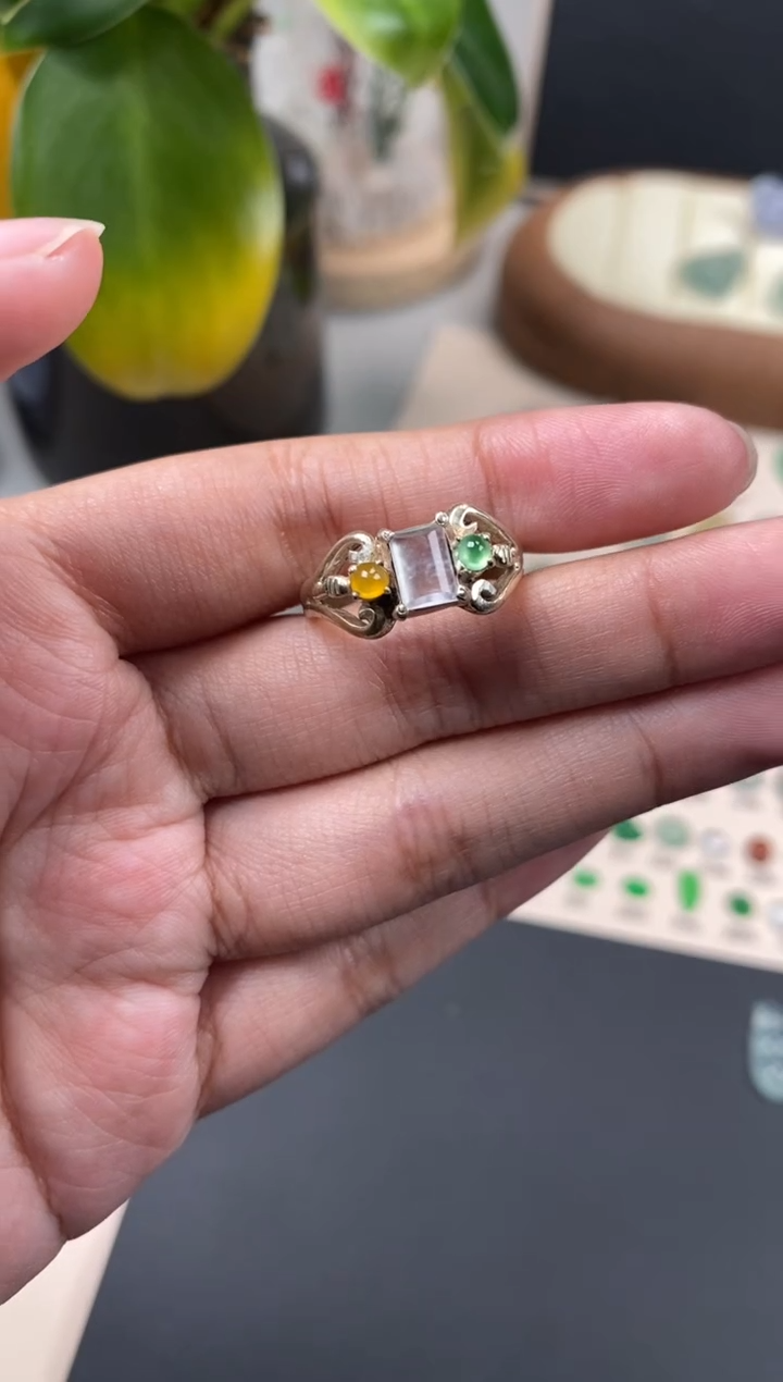 【闪购商品】翡翠颈饰未镶嵌翡翠冰种裸石