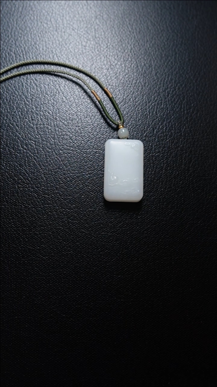 【闪购商品】和田玉颈饰未镶嵌无事牌