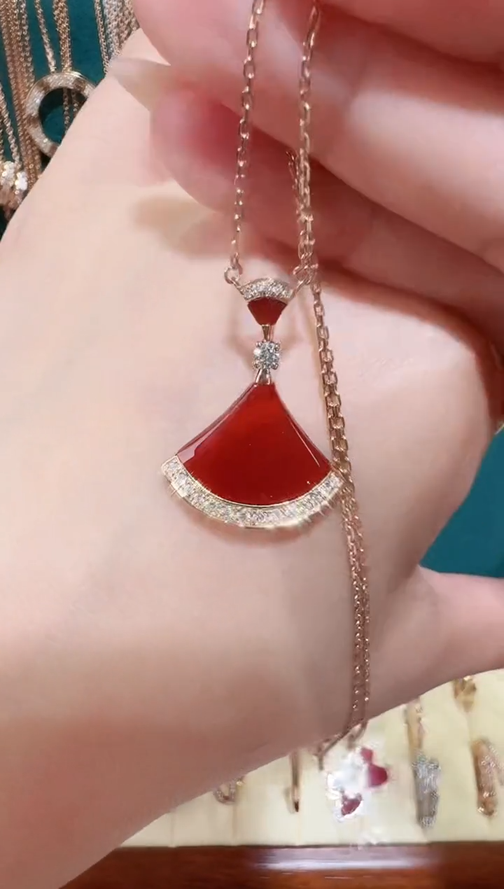 【闪购商品】钻石套链18K金镶嵌大号红色裙子套链