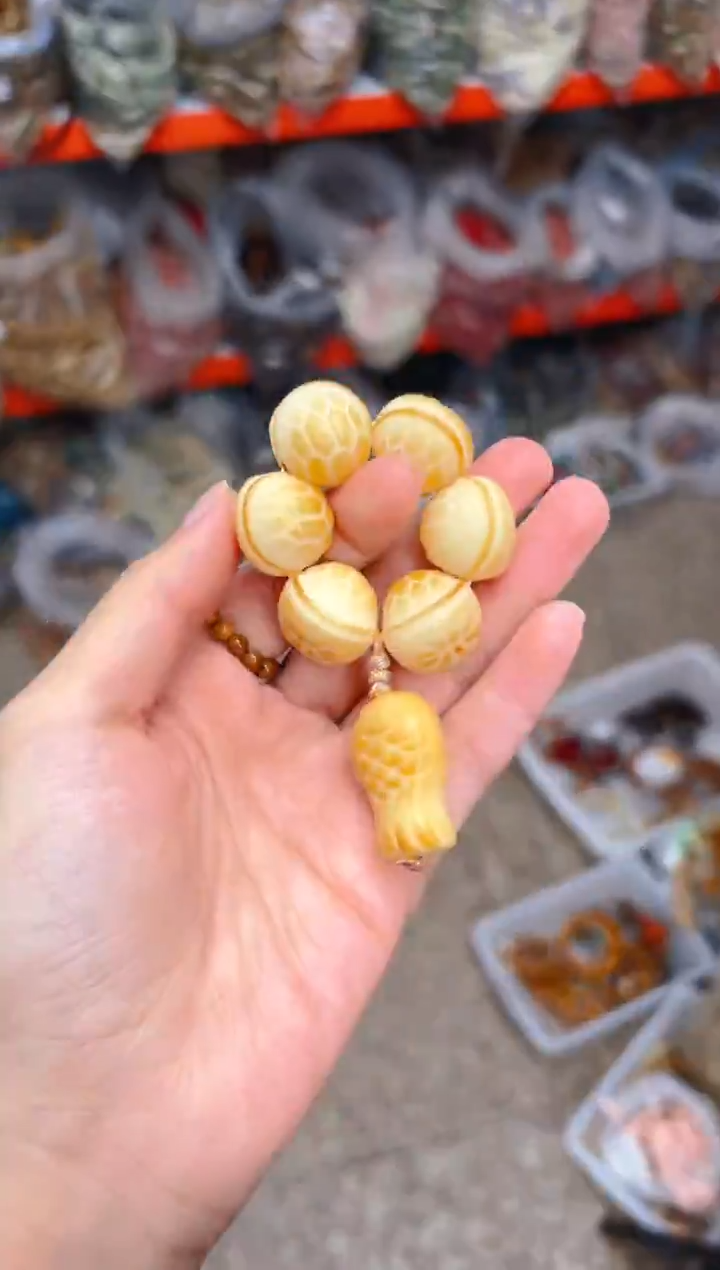 吊坠菩提根/象牙果富甲天下手捻 黄色