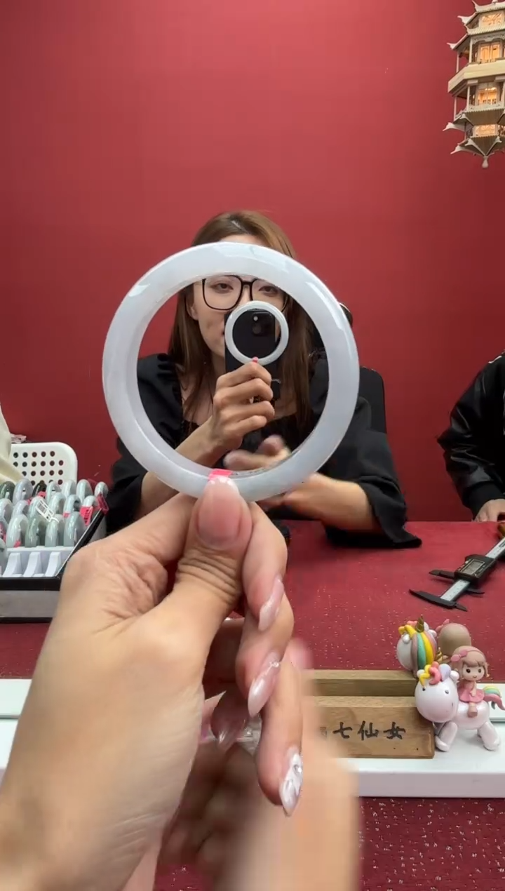 【闪购商品】翡翠手镯未镶嵌手镯