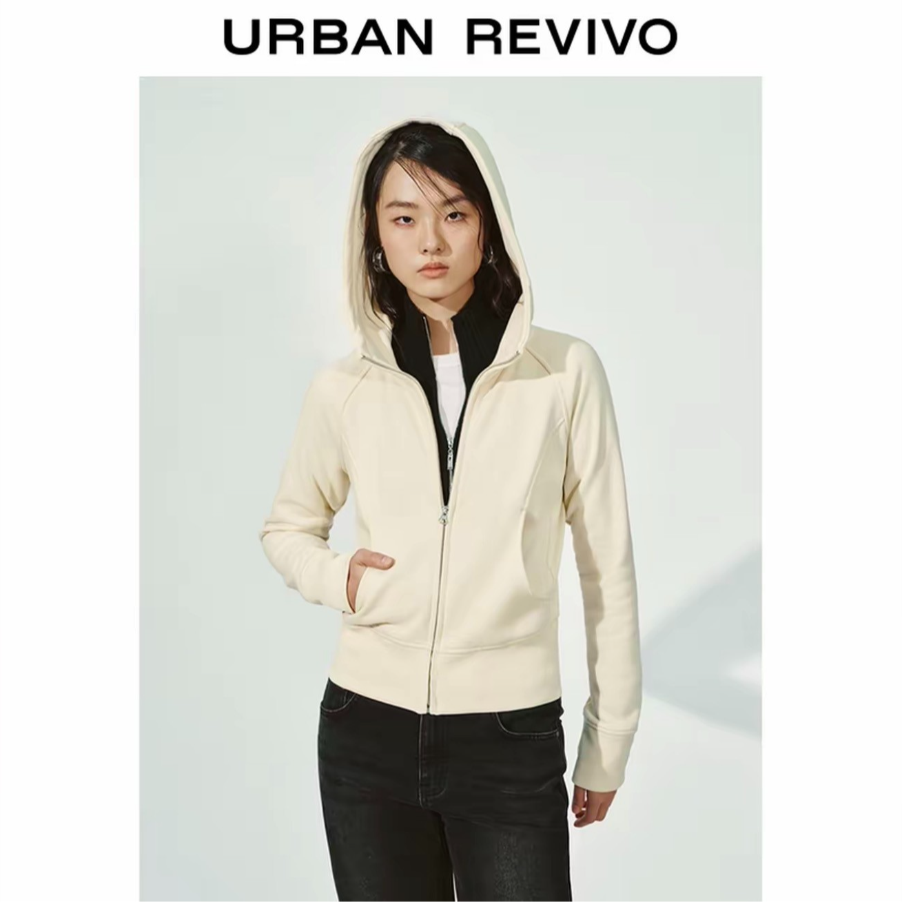 UR2025冬季新款女装简约基础运动风连帽短款外套UYB150003