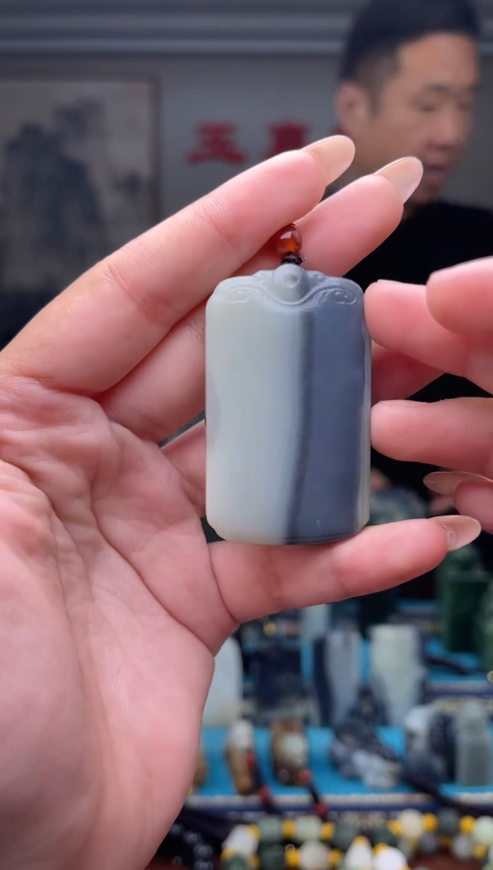 未镶嵌和田玉挂件1