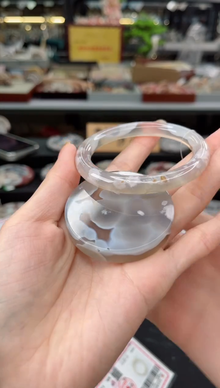 【闪购商品】石英质玉手镯未镶嵌55圈口（赠品镯心）3507652