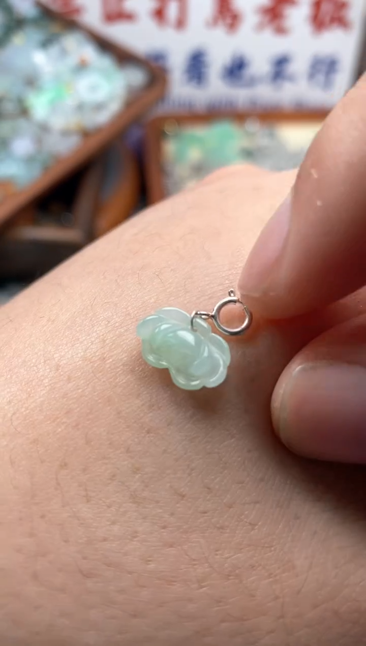 【闪购商品】翡翠颈饰未镶嵌哥哥