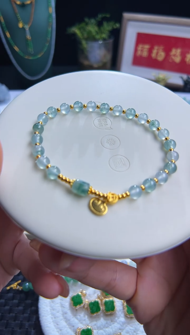 足金镶嵌手串翡翠高冰飘花！颗颗活花！卡5.5圆珠高冰飘花！大漏