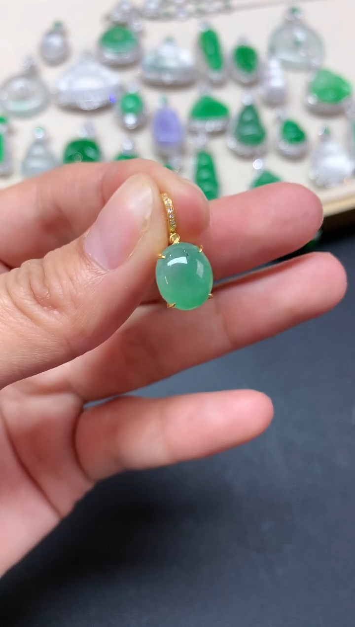 【闪购商品】翡翠吊坠(不含链)18K金镶嵌Q66|1980