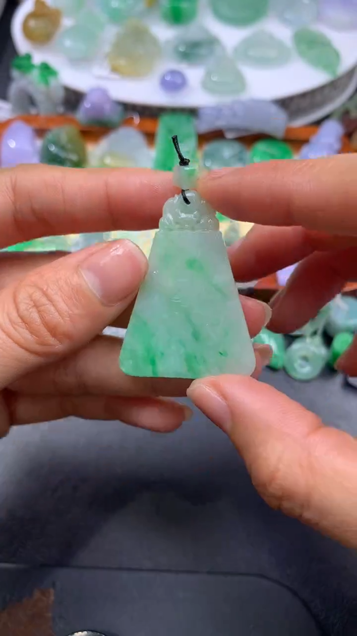 【闪购商品】定制翡翠未镶嵌翡翠