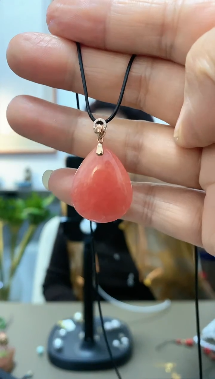 【闪购商品】菱锰矿（红纹石）颈饰18K金镶嵌吊坠