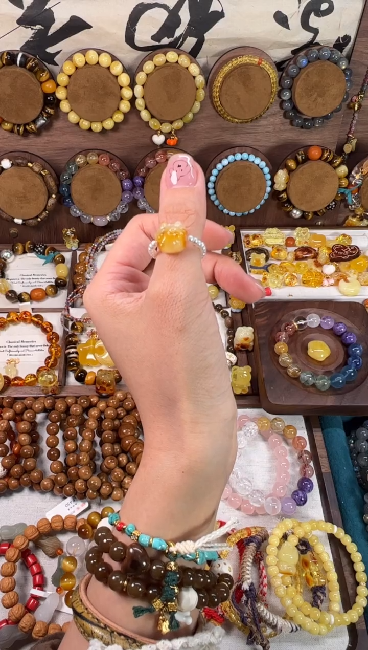 【闪购商品】蜜蜡裸石未镶嵌蜜蜡小龙人戒指