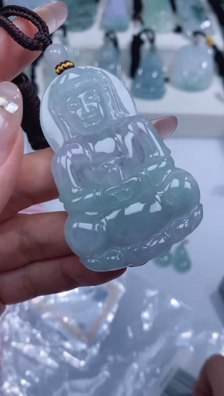 颈饰未镶嵌翡翠吊坠