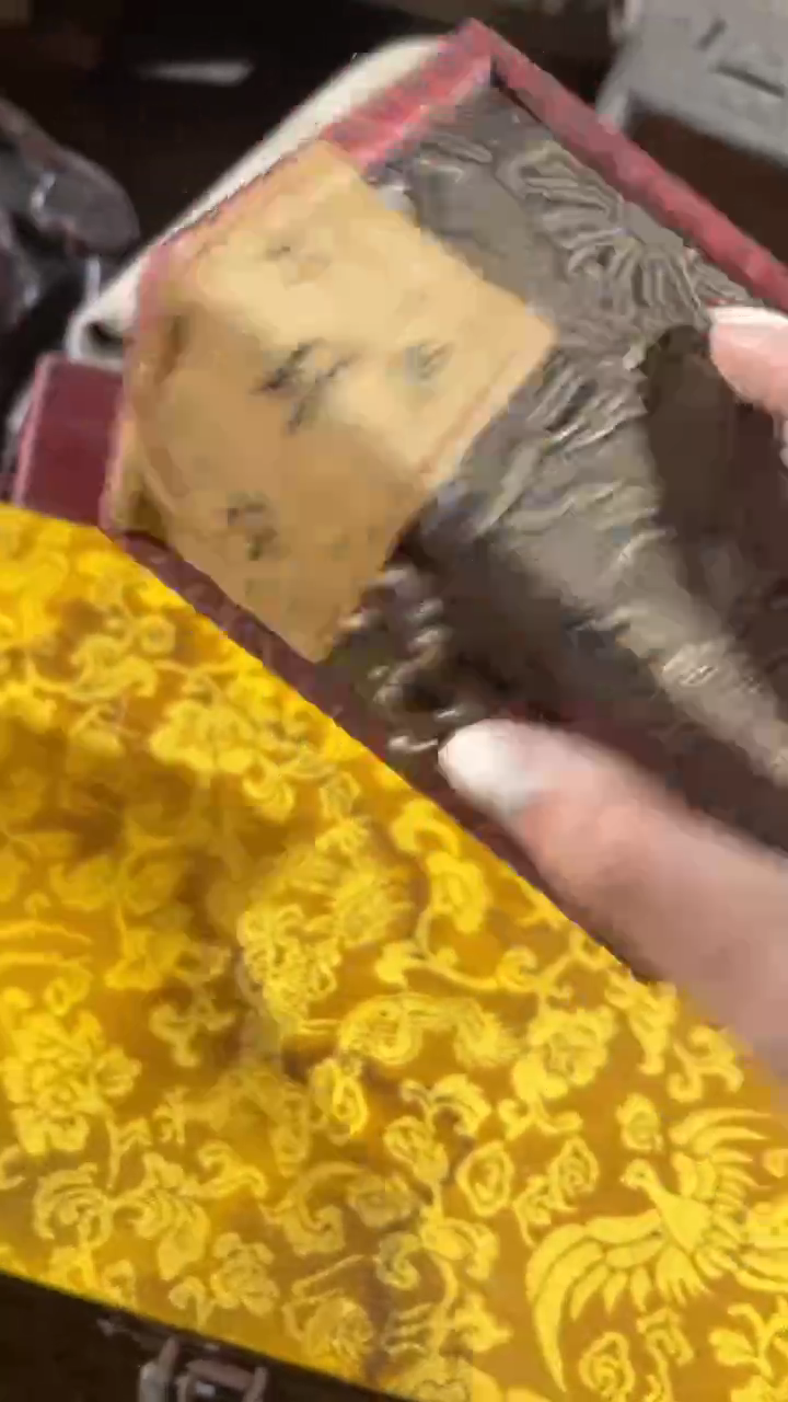 香榧木1个开封红色小盒子链接里面