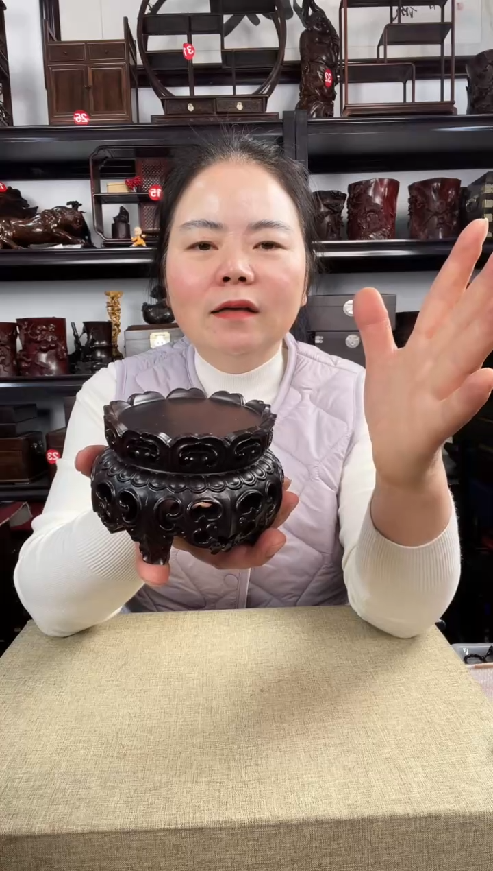 木新莲底座老李红木工艺品