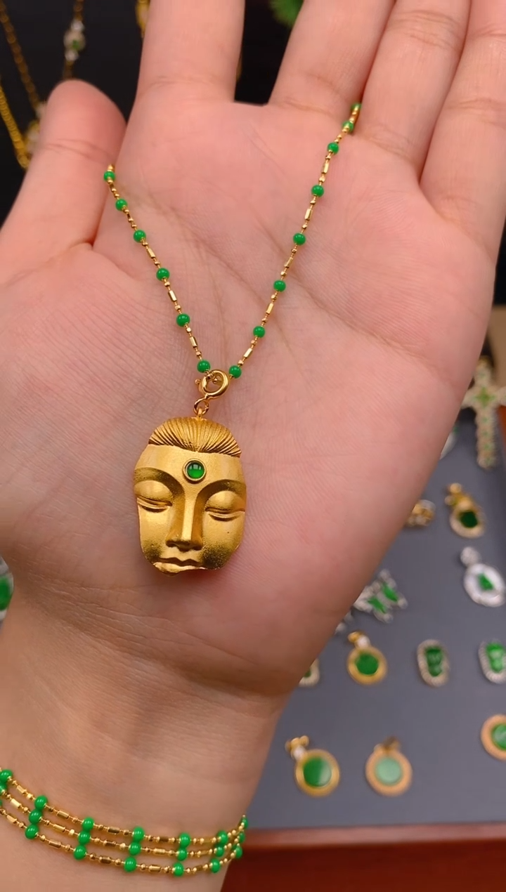 【闪购商品】翡翠吊坠(不含链)银S925镶嵌佛面