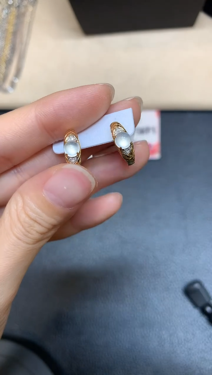 【闪购商品】翡翠耳饰18K金镶嵌【无鉴赏期