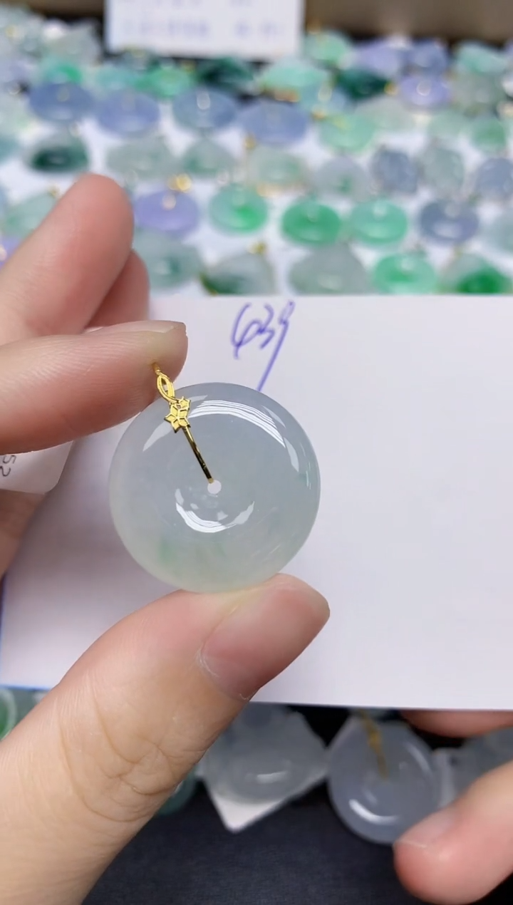 颈饰18K金镶嵌翡翠天然缅甸翡翠A货翡翠百元以上9元证书费自理