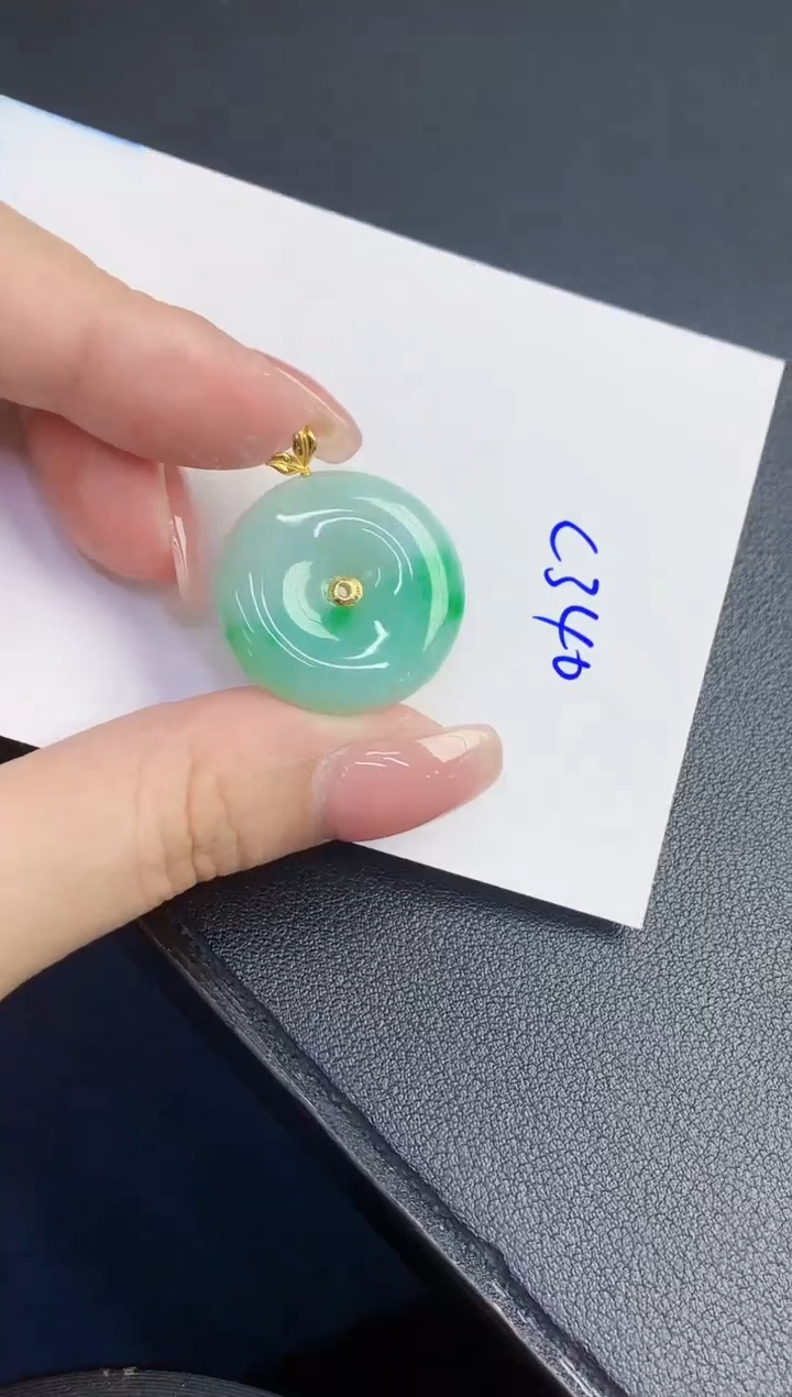 翡翠18K金镶嵌颈饰00000000000000