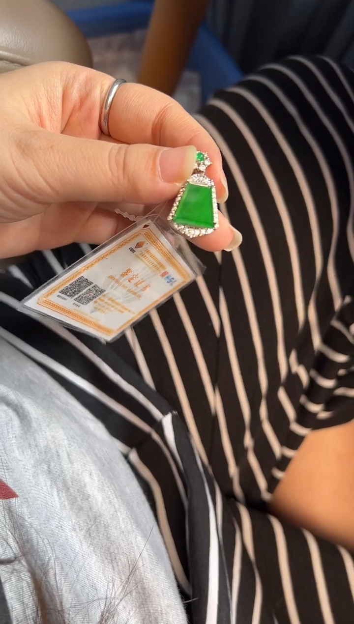 颈饰银S925镶嵌翡翠0802445449