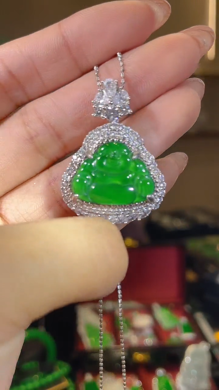 【闪购商品】翡翠吊坠(不含链)银S925镶嵌天然翡翠A货