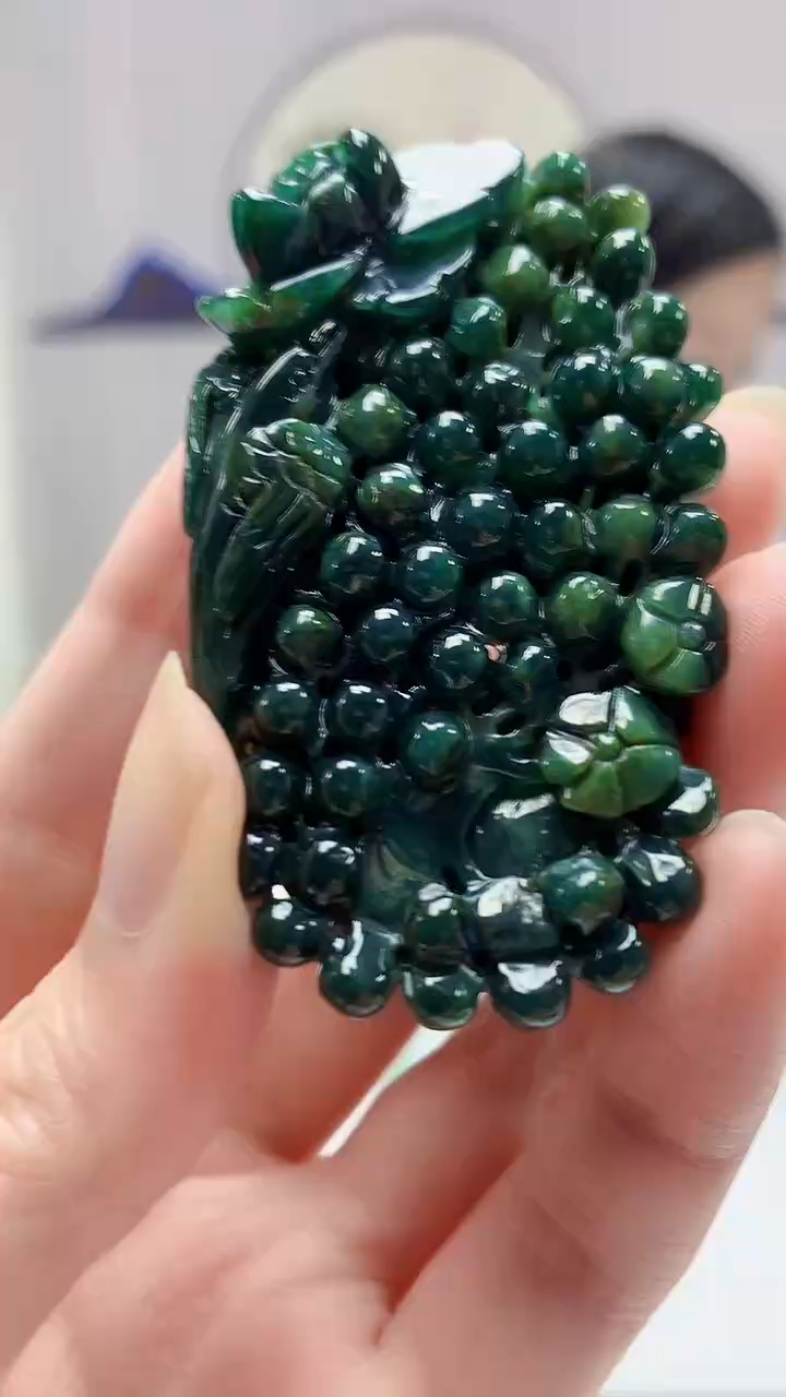 【闪购商品】定制翡翠未镶嵌4852zm-毛货挂件107葡萄