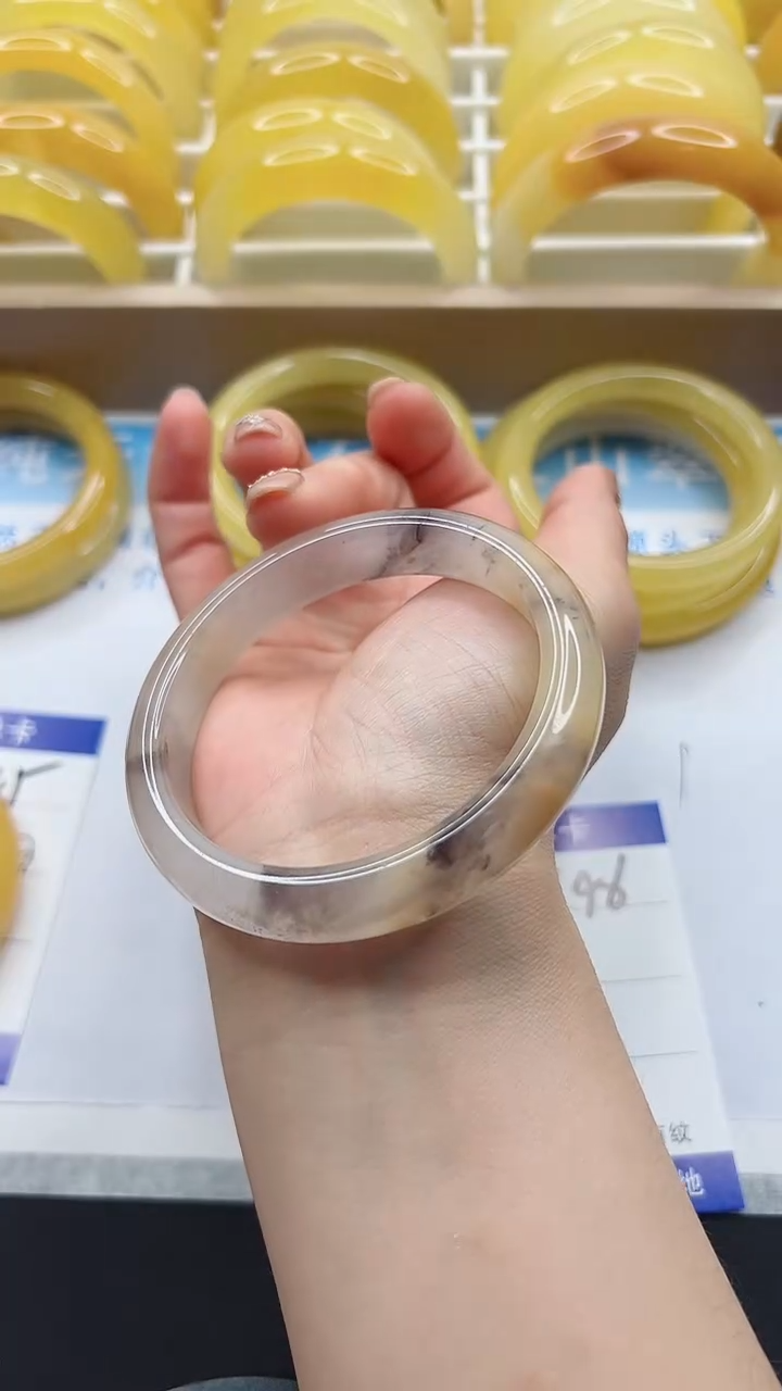 【闪购商品】石英质玉手镯未镶嵌846-60