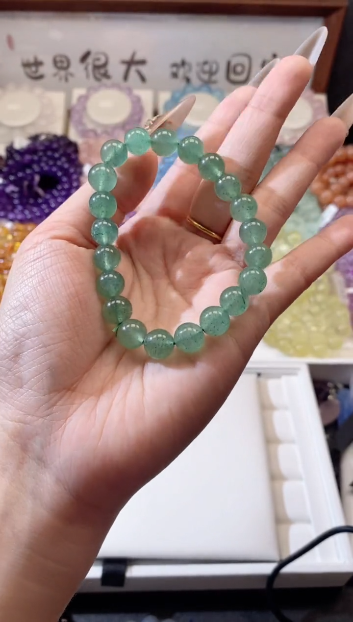 【闪购商品】水晶手串未镶嵌绿草莓