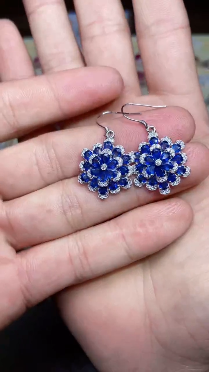 【闪购商品】蓝宝石耳饰银S925镶嵌........