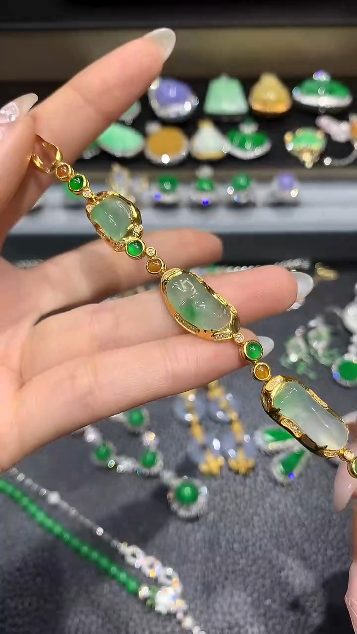 【闪购商品】翡翠手链18K金镶嵌15团购