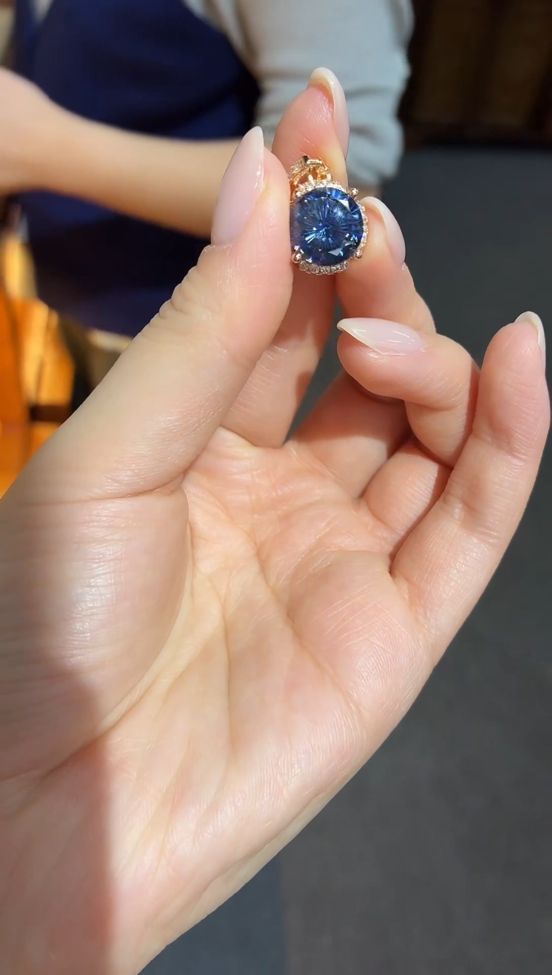 【慧慧甄选】高端轻奢吊坠多样性发货SM4558S